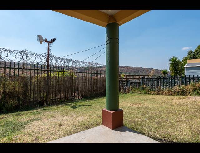 2 BEDROOM SIMPLEX FOR SALE IN LINMEYER